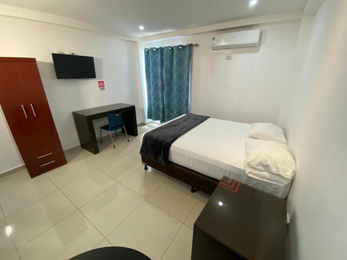 Micro Hotel Rio De Piedras Сан-Педро-Сула Екстер'єр фото