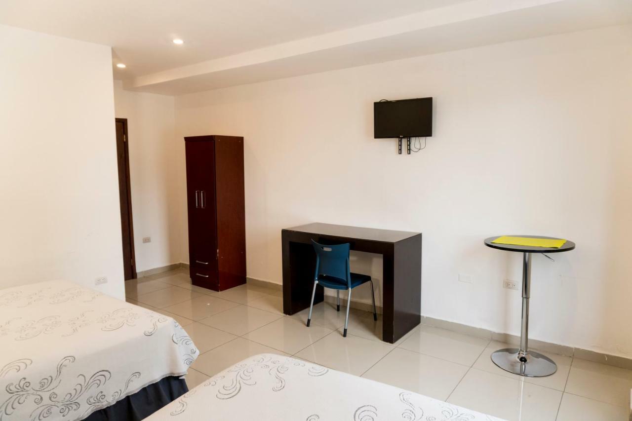 Micro Hotel Rio De Piedras Сан-Педро-Сула Екстер'єр фото
